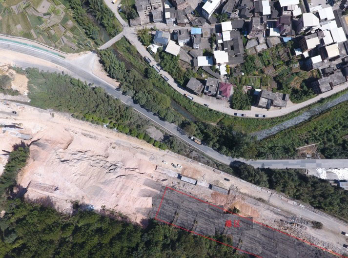 廈蓉高速公路龍巖東聯(lián)絡(luò)線（龍巖高速公路東環(huán)線）緊鄰居民集中區(qū)控爆工程